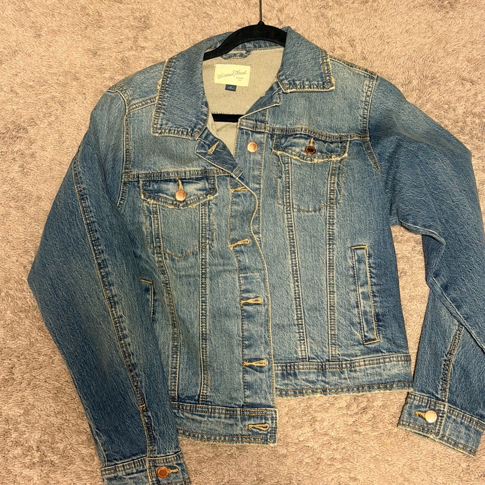Universal Thread Light Blue Jean Jacket - Picture 1 of 2